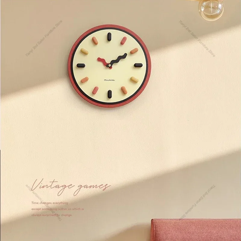 Luxury Lifestyle Living - 크림 스타일 장식 벽시계 거실 전자식