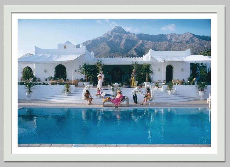 Luxury Lifestyle Living - 레트로 풀사이드 호스트 슬림 아론 프린트